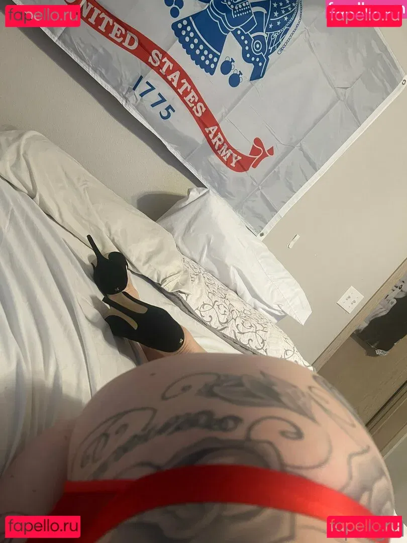 split.girl Onlyfans Photo Gallery 