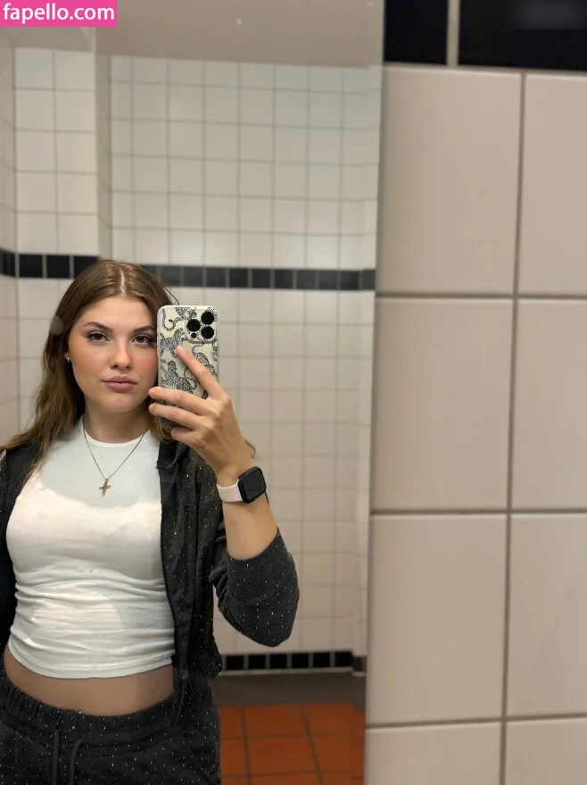 Meli Riveira Onlyfans Photo Gallery 