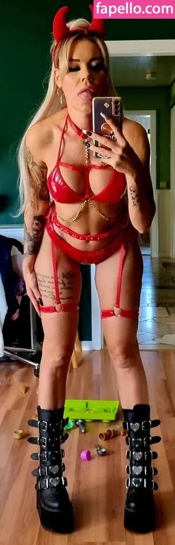 Lara Bergmann Onlyfans Photo Gallery 