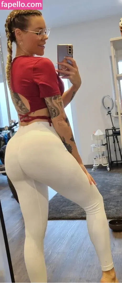 Lara Bergmann Onlyfans Photo Gallery 