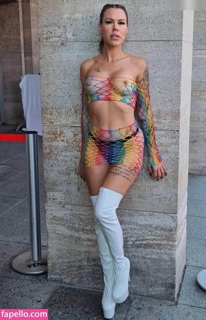 Lara Bergmann Onlyfans Photo Gallery 