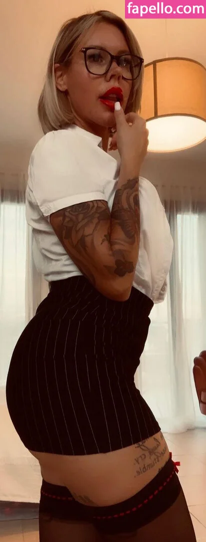 Lara Bergmann Onlyfans Photo Gallery 