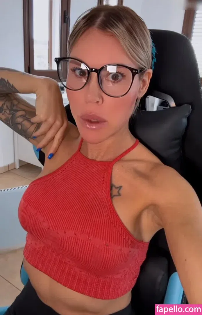 Lara Bergmann Onlyfans Photo Gallery 