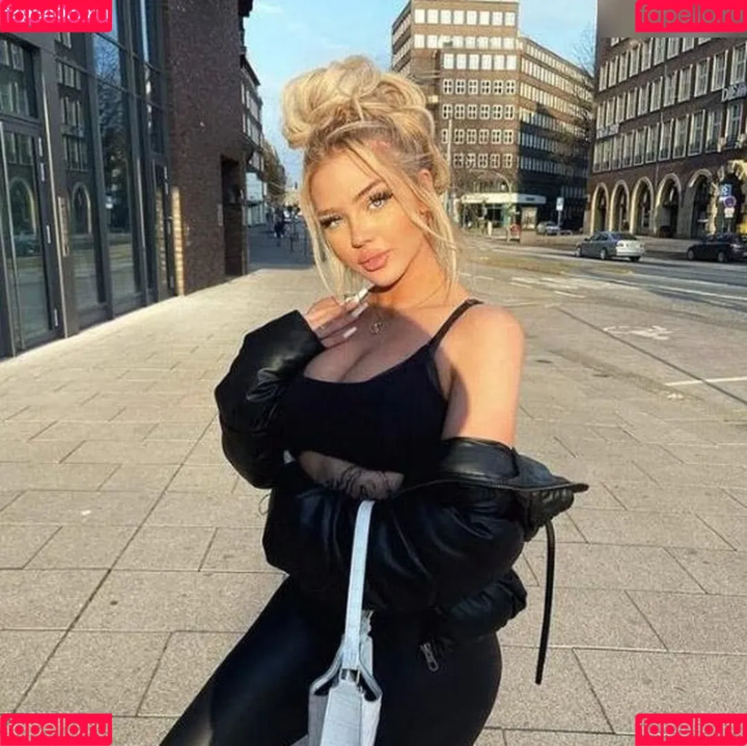 Elaine Victoria Onlyfans Photo Gallery 