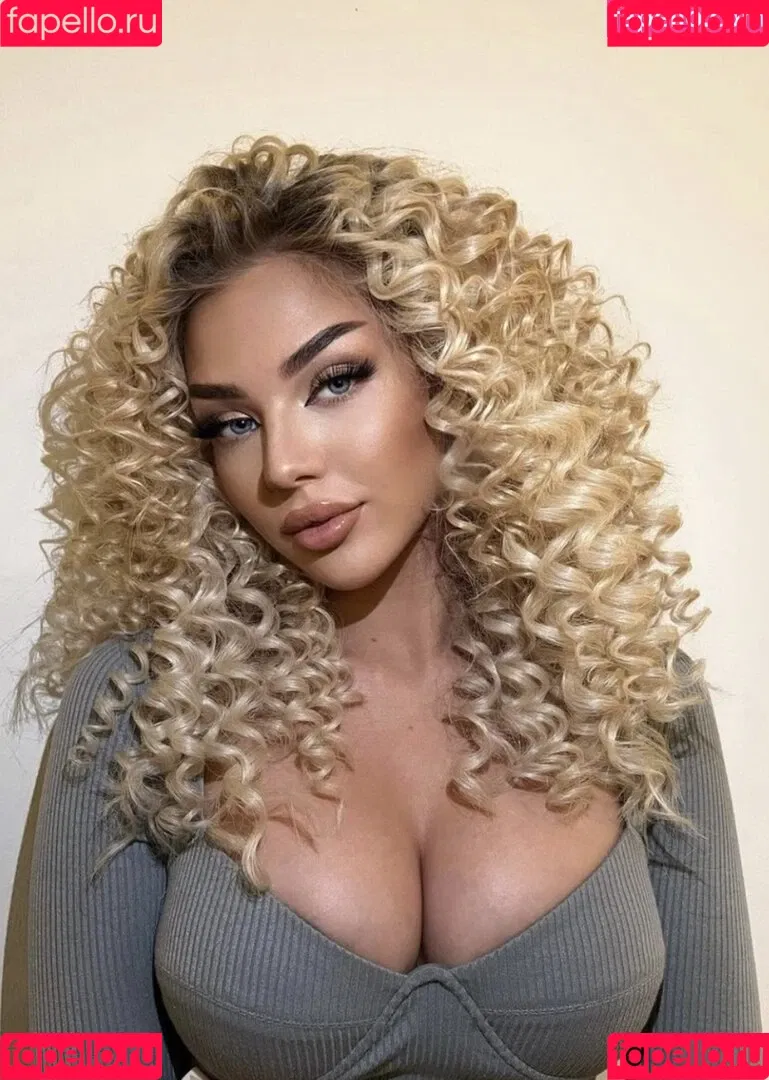 Elaine Victoria Onlyfans Photo Gallery 