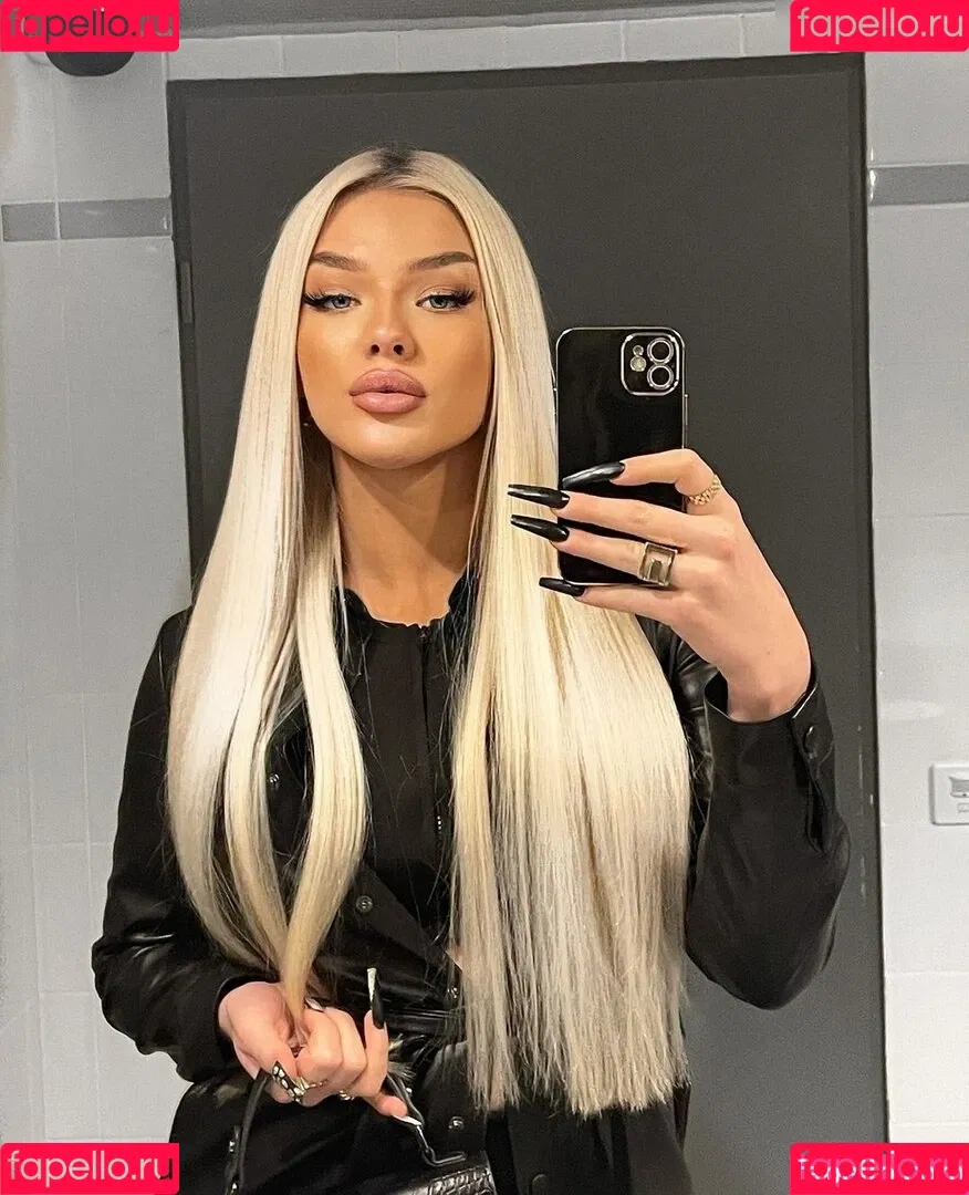 Elaine Victoria Onlyfans Photo Gallery 