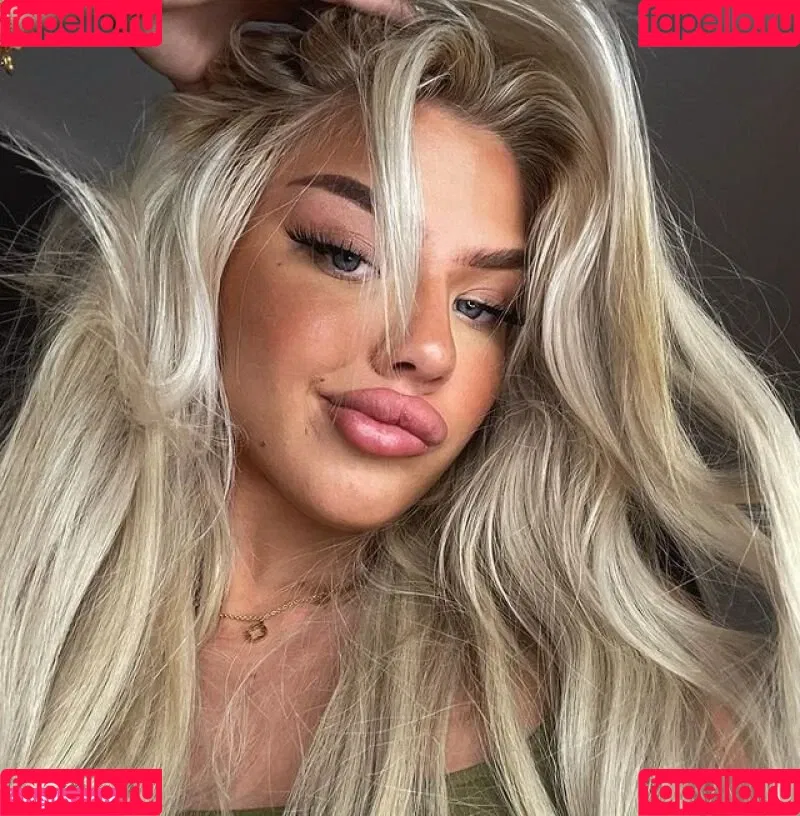 Elaine Victoria Onlyfans Photo Gallery 
