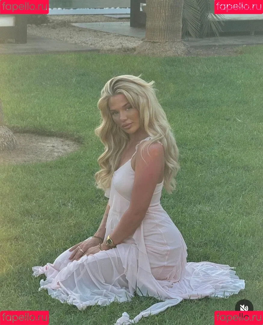 Elaine Victoria Onlyfans Photo Gallery 