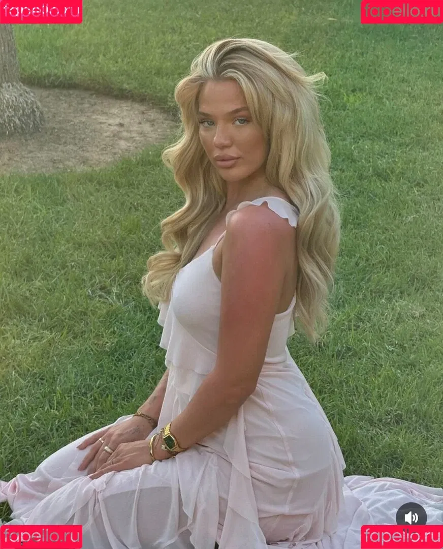 Elaine Victoria Onlyfans Photo Gallery 