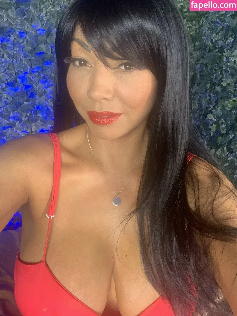 Charmaine Sinclair Onlyfans Photo Gallery 