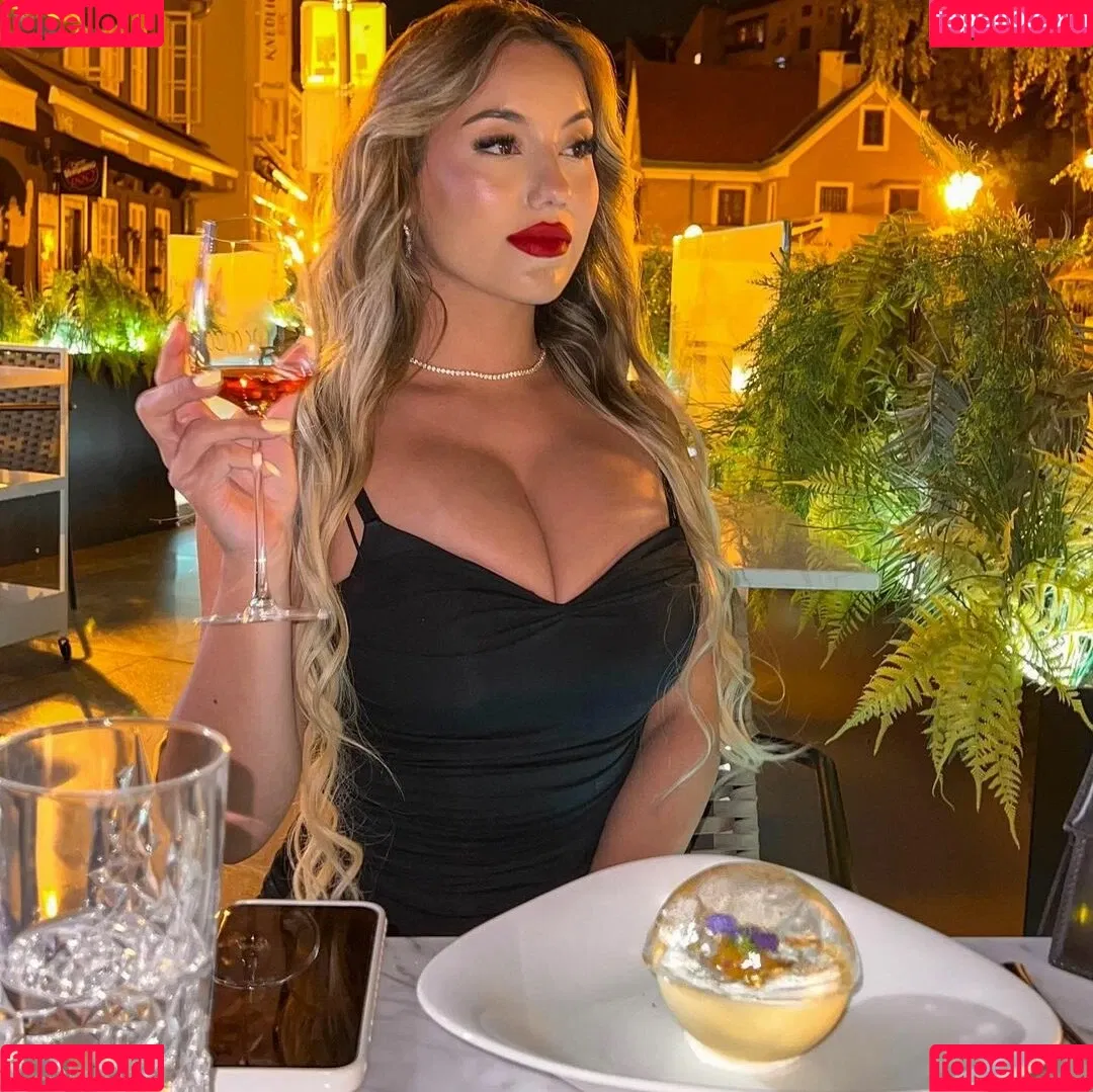 Isabel Ribeiro Onlyfans Photo Gallery 
