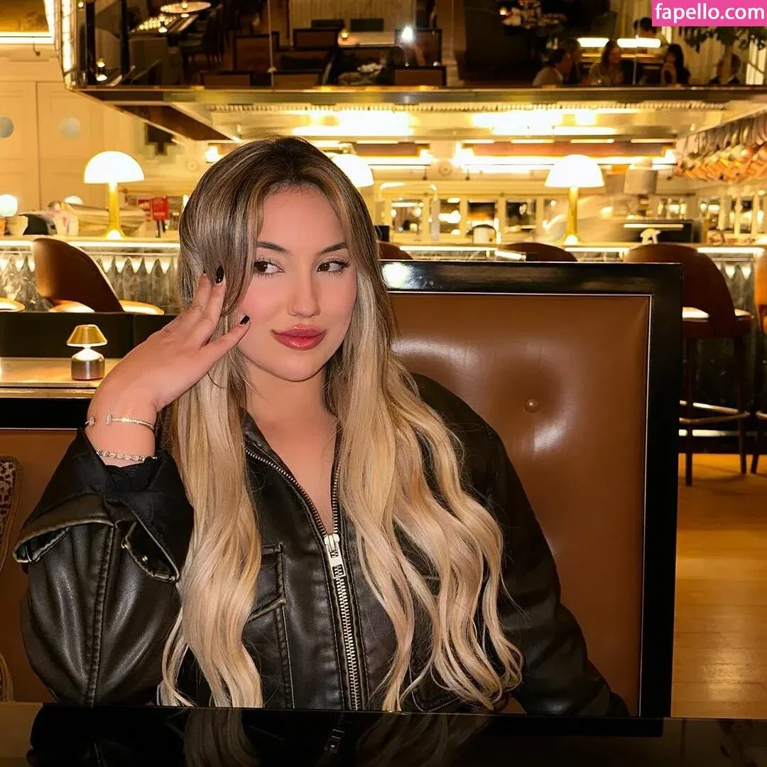 Isabel Ribeiro Onlyfans Photo Gallery 