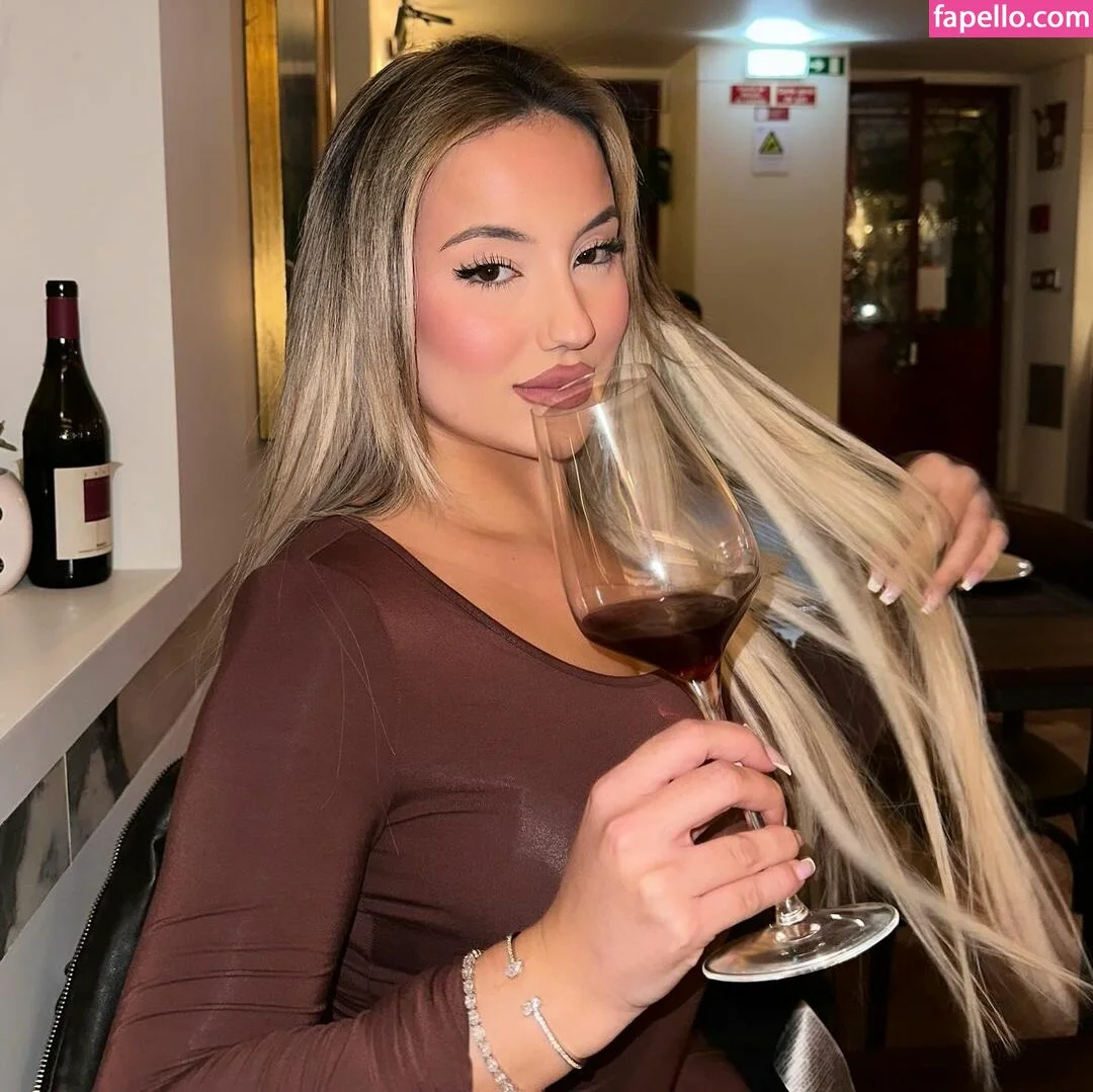 Isabel Ribeiro Onlyfans Photo Gallery 