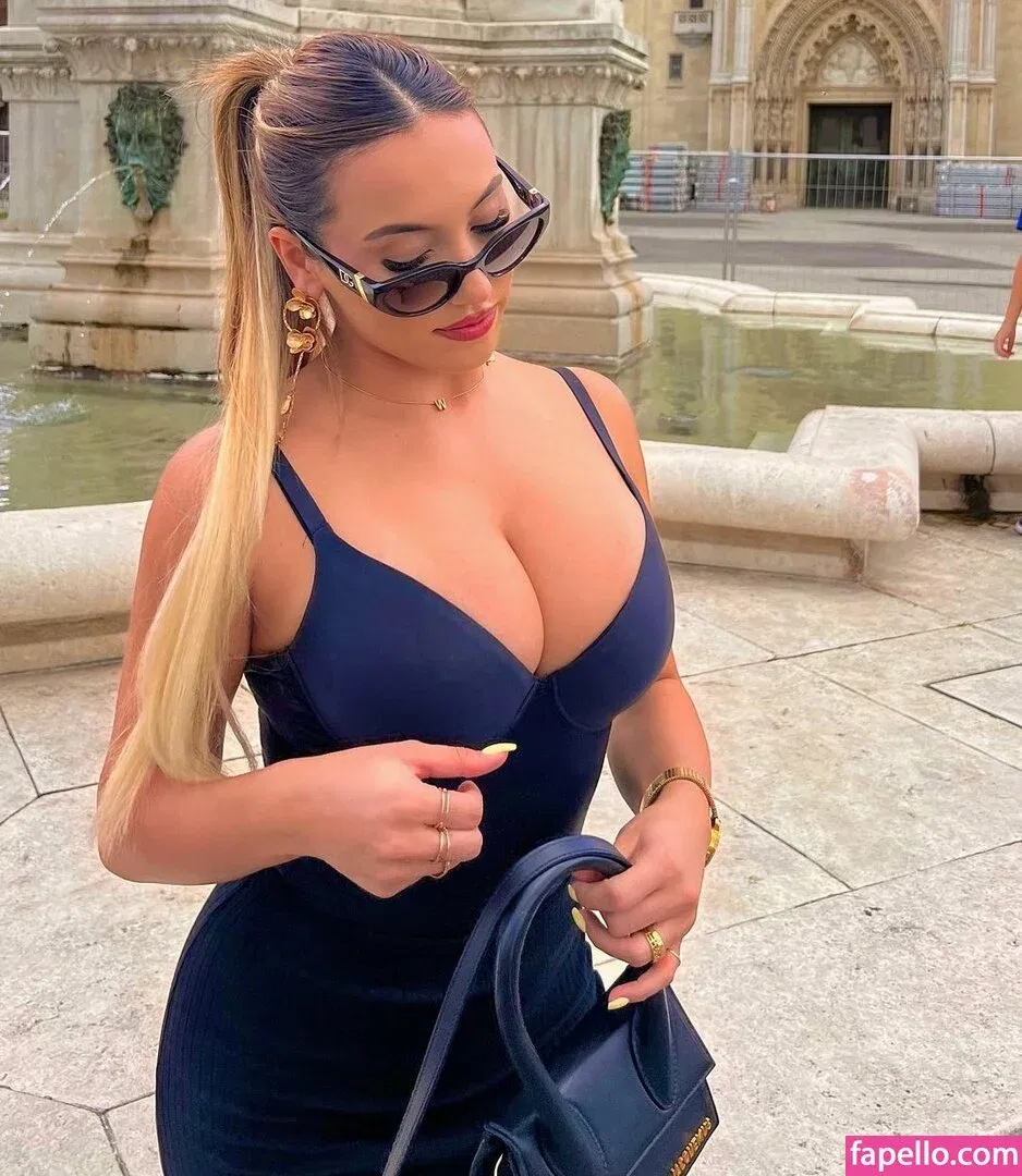 Isabel Ribeiro Onlyfans Photo Gallery 