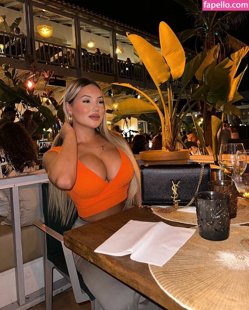 Isabel Ribeiro Onlyfans Photo Gallery 