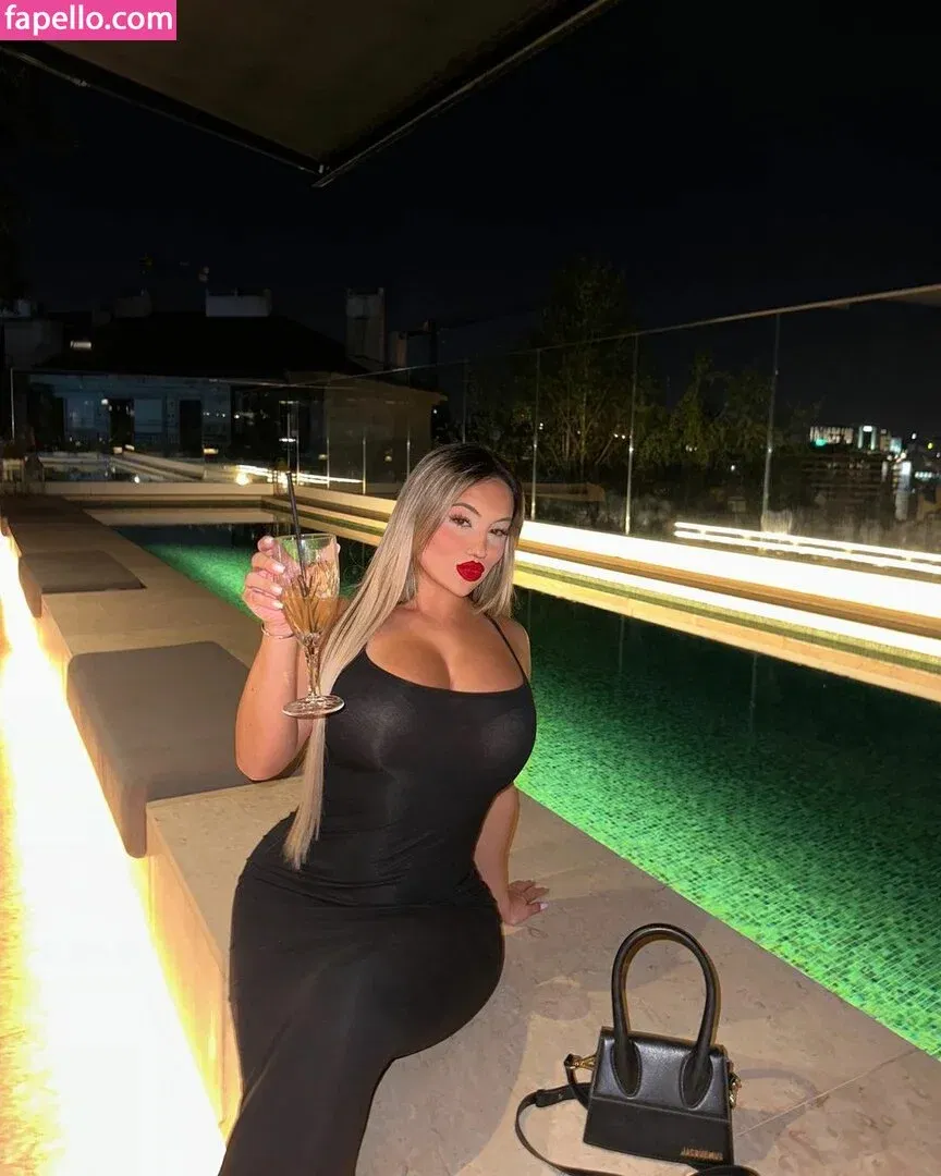 Isabel Ribeiro Onlyfans Photo Gallery 