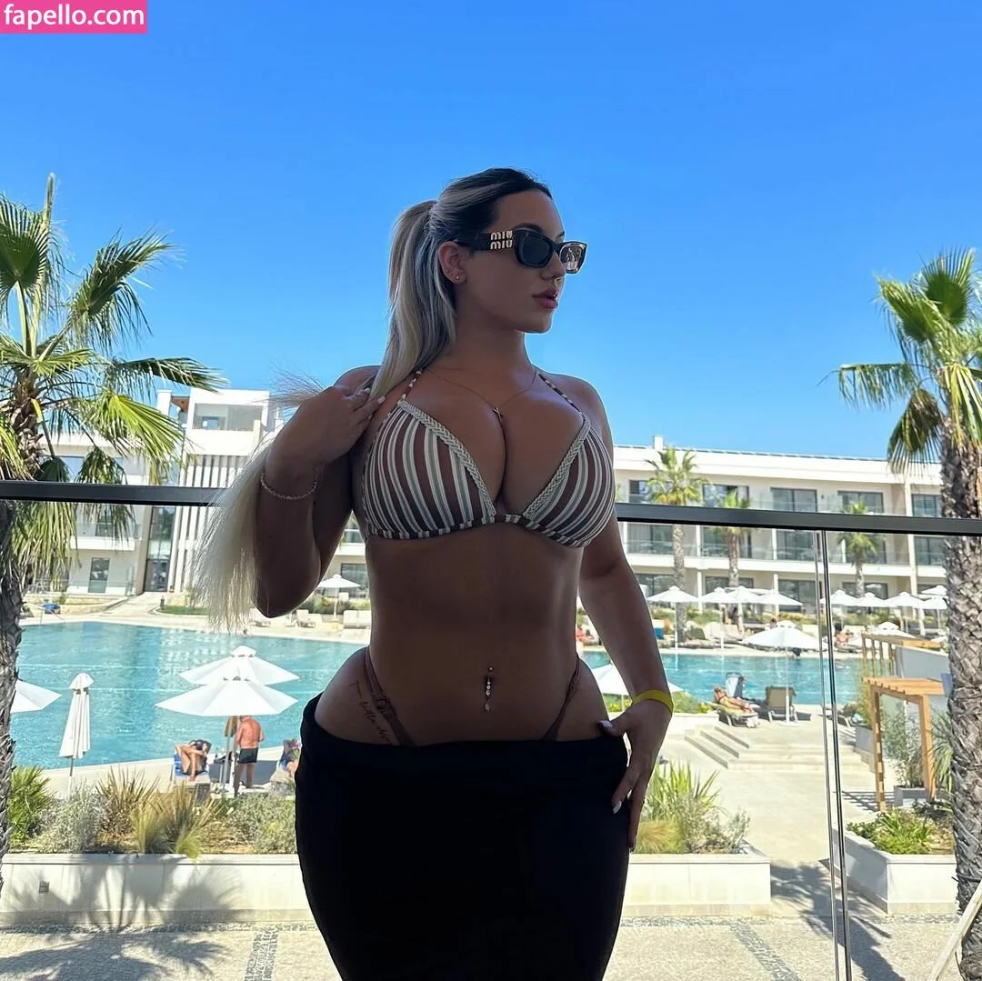 Isabel Ribeiro Onlyfans Photo Gallery 