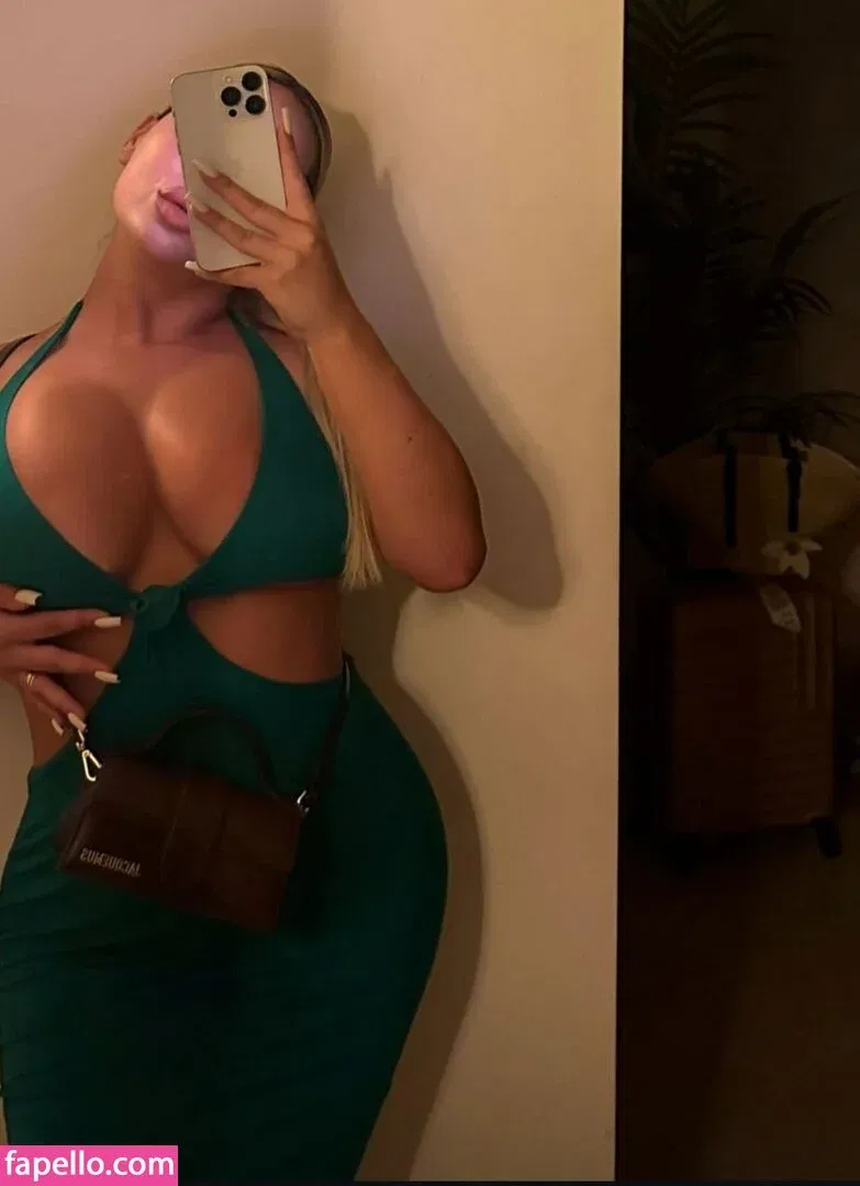 Isabel Ribeiro Onlyfans Photo Gallery 