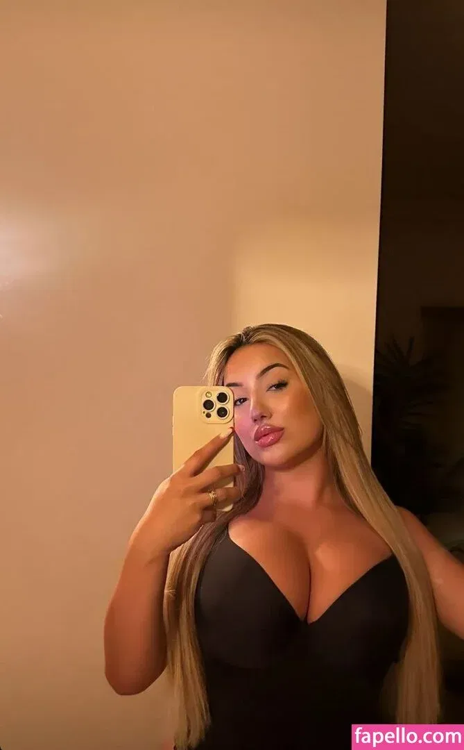 Isabel Ribeiro Onlyfans Photo Gallery 