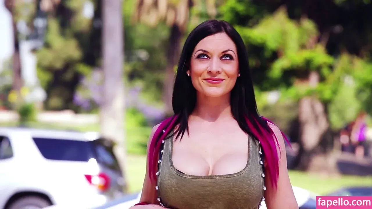 Dani Thompson Onlyfans Photo Gallery 