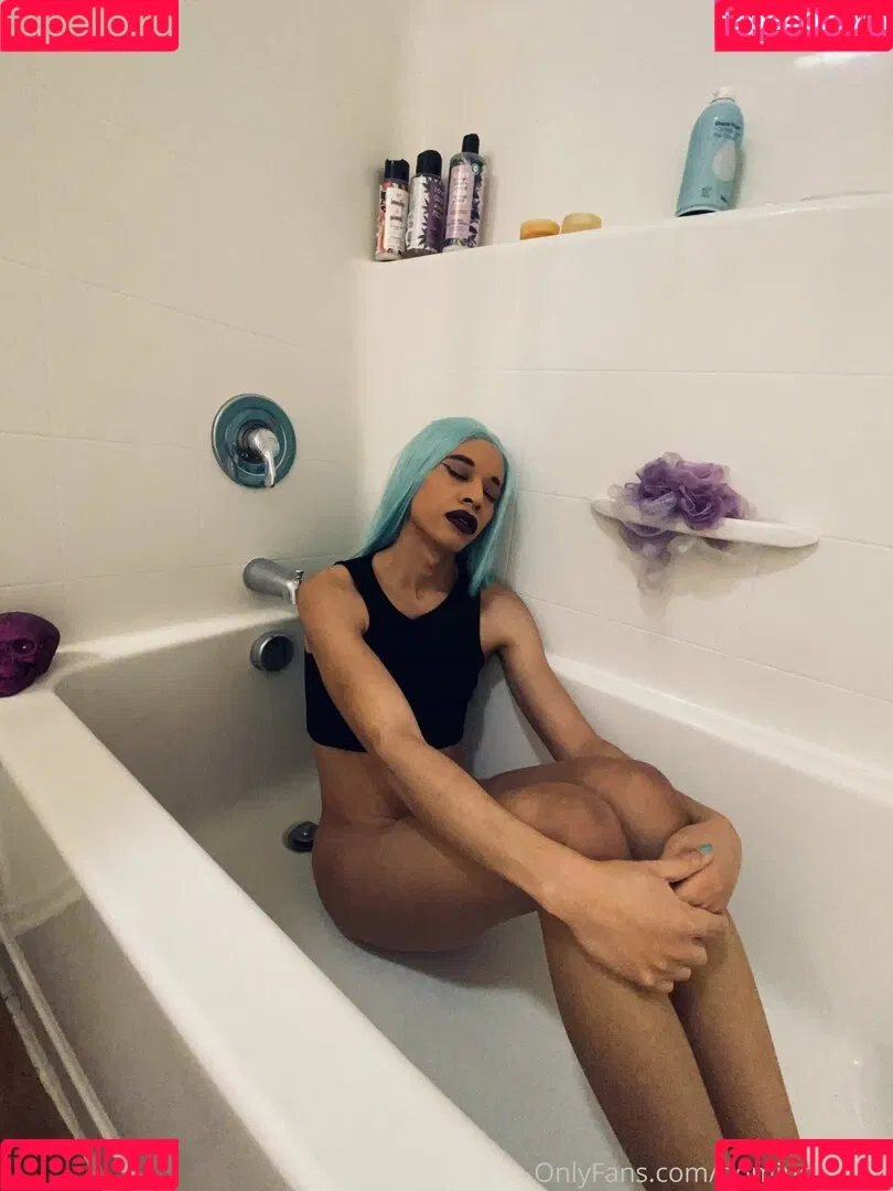 mermaidmorrigan Onlyfans Photo Gallery 