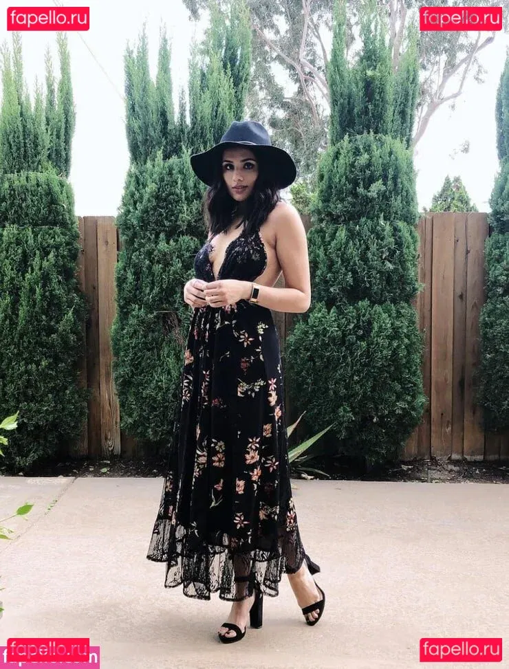 Aparna Brielle Onlyfans Photo Gallery 