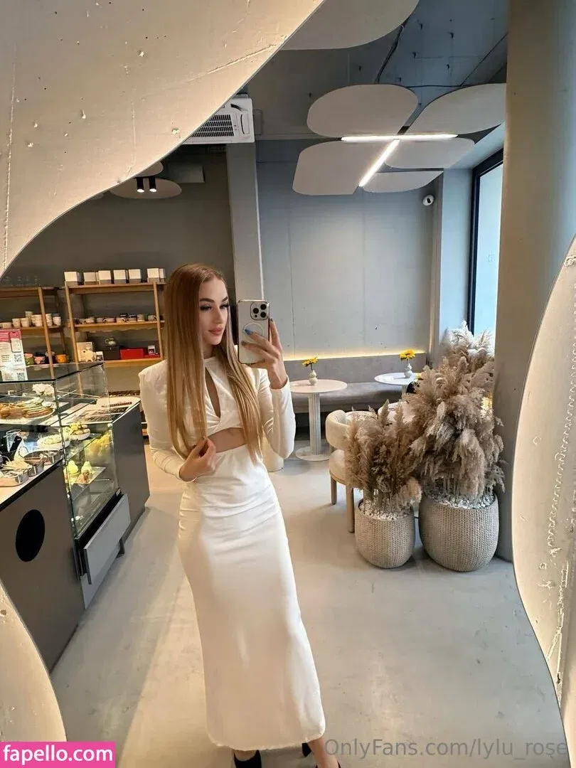 lylu_rose Onlyfans Photo Gallery 
