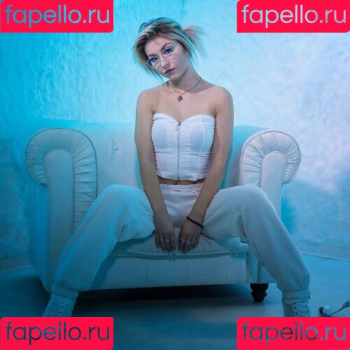 bgkatja Onlyfans Photo Gallery 