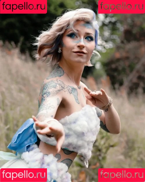 bgkatja Onlyfans Photo Gallery 