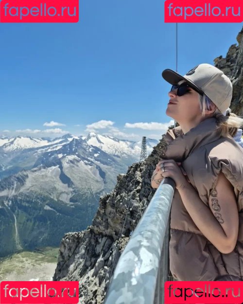 bgkatja Onlyfans Photo Gallery 