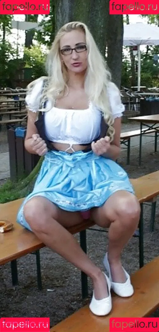 Kathleen White Onlyfans Photo Gallery 