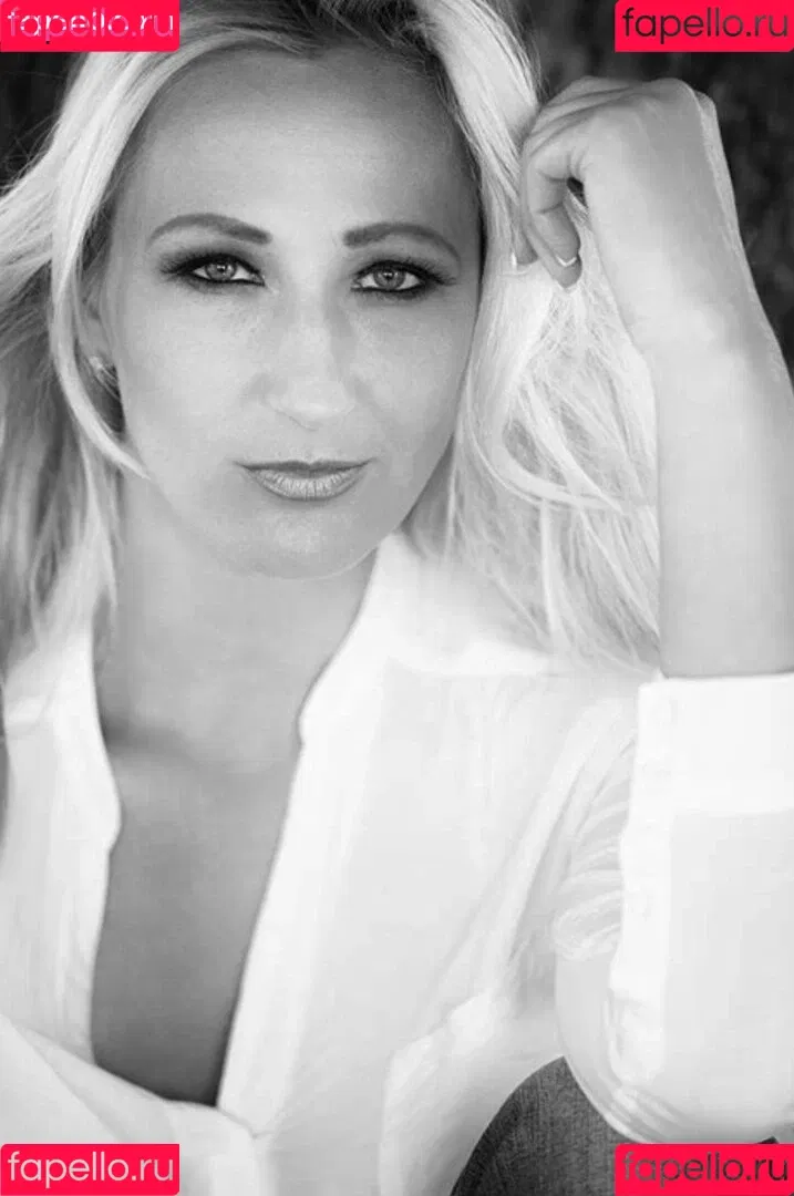 Kathleen White Onlyfans Photo Gallery 