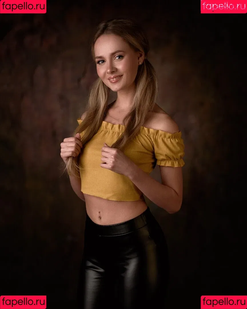 Kate Halpert Onlyfans Photo Gallery 
