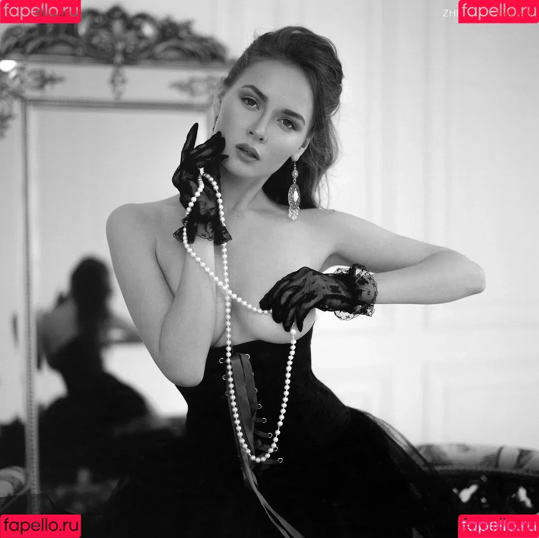 Kate Halpert Onlyfans Photo Gallery 