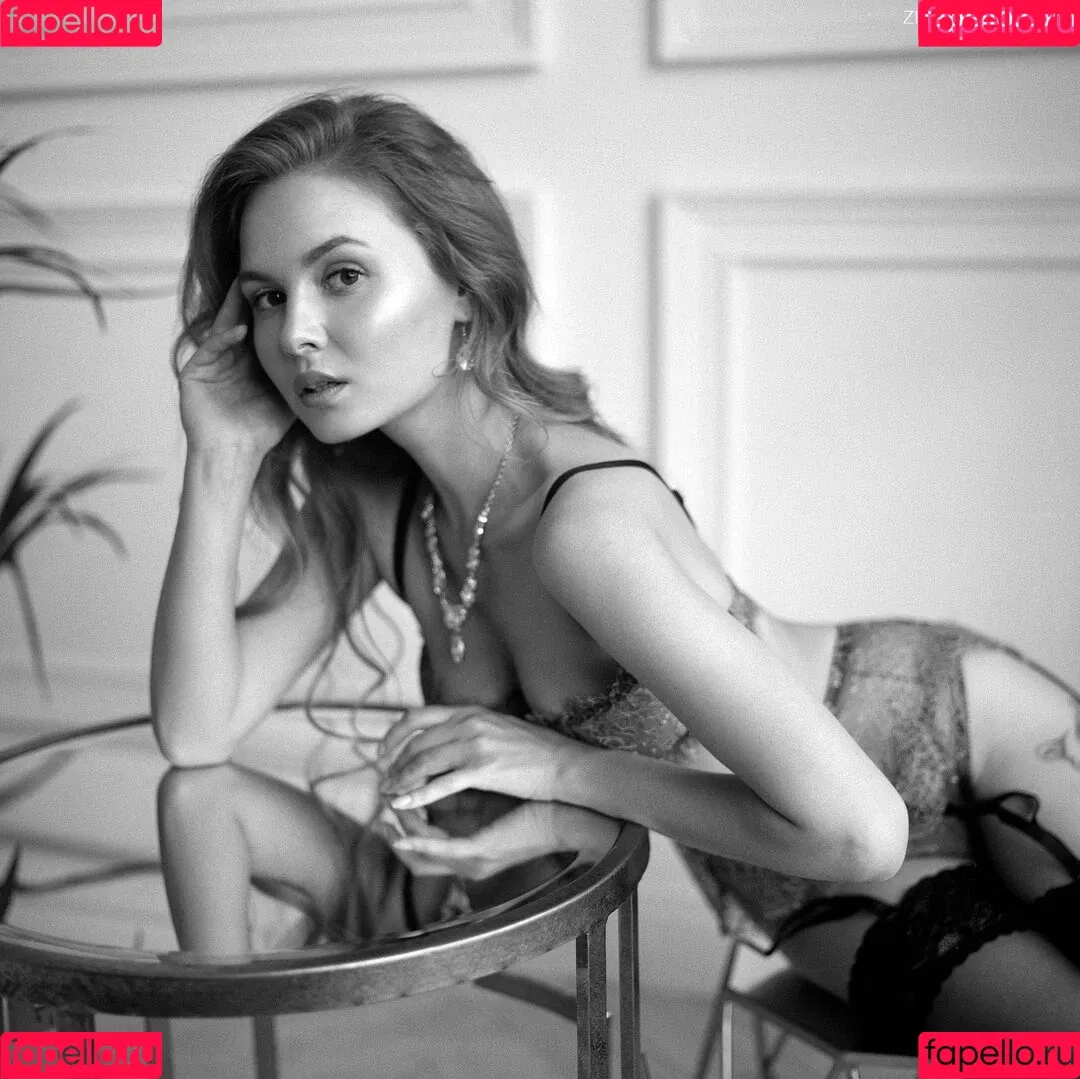 Kate Halpert Onlyfans Photo Gallery 