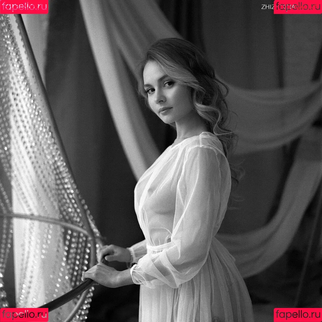 Kate Halpert Onlyfans Photo Gallery 