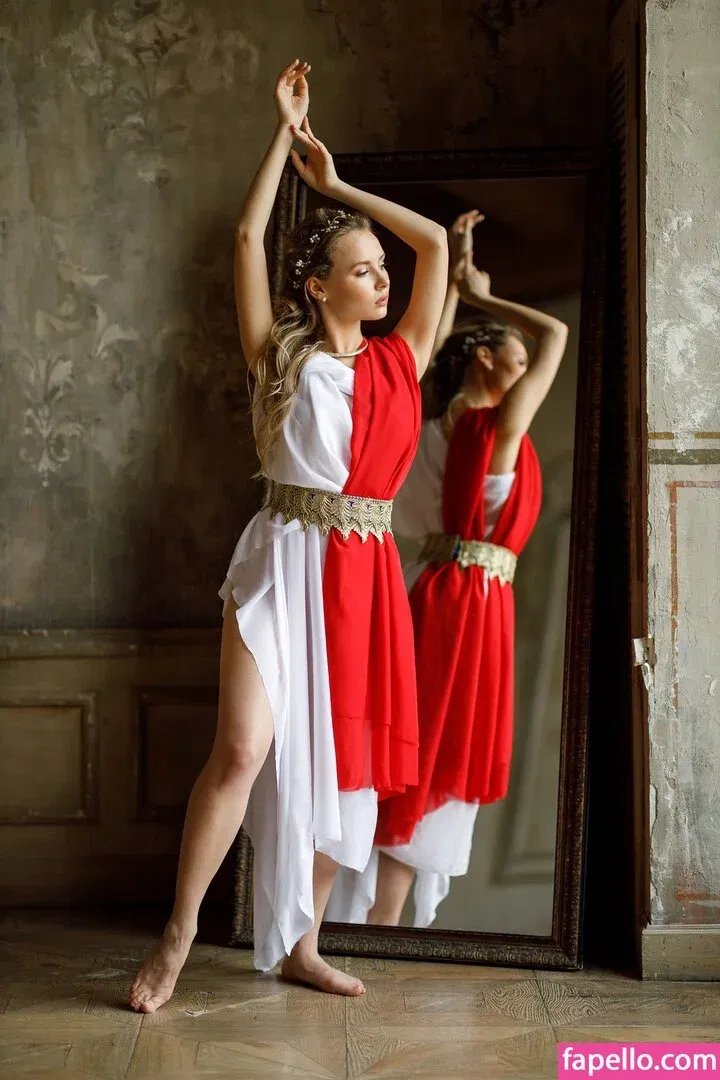 Kate Halpert Onlyfans Photo Gallery 