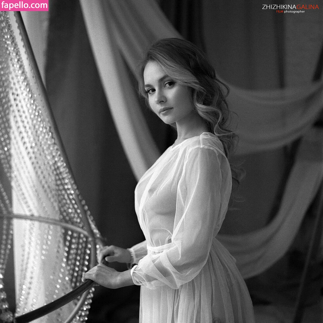 Kate Halpert Onlyfans Photo Gallery 