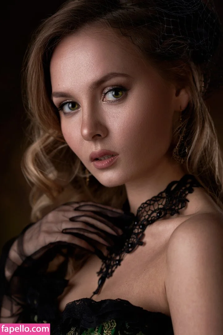 Kate Halpert Onlyfans Photo Gallery 