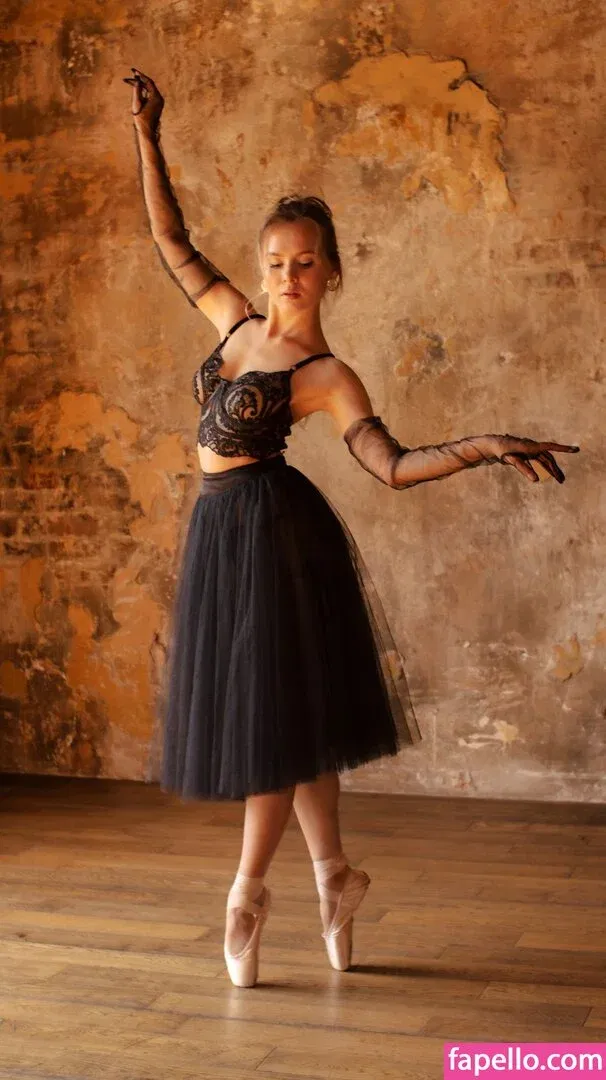 Kate Halpert Onlyfans Photo Gallery 