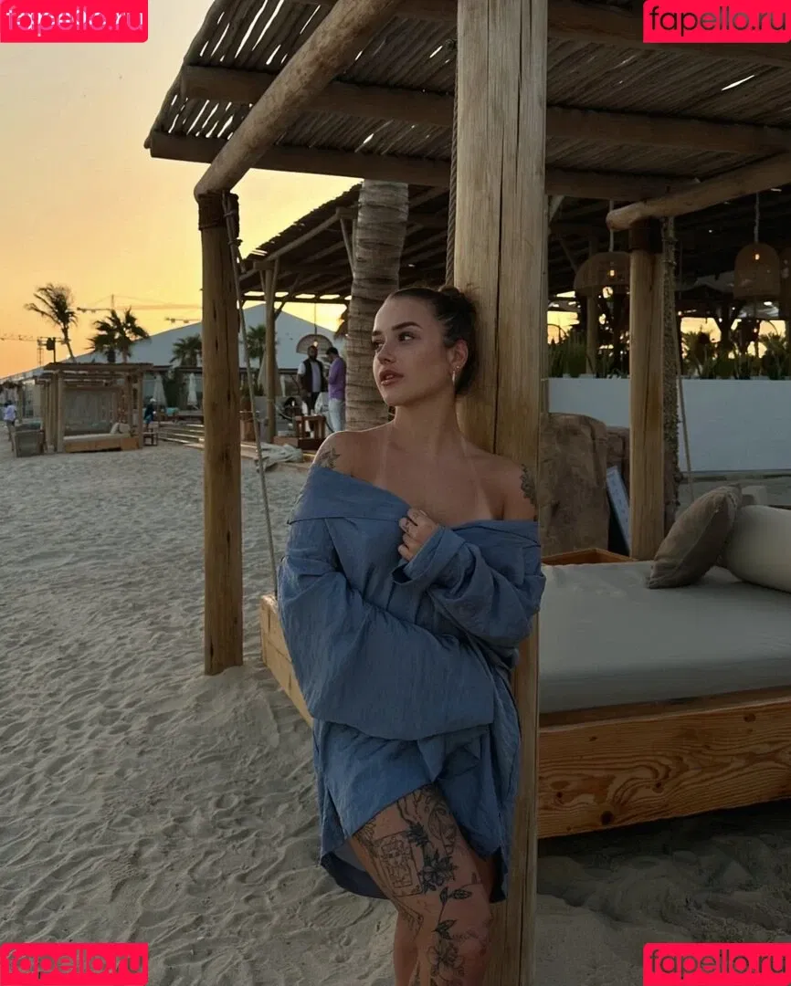 HakunaMavie Onlyfans Photo Gallery 