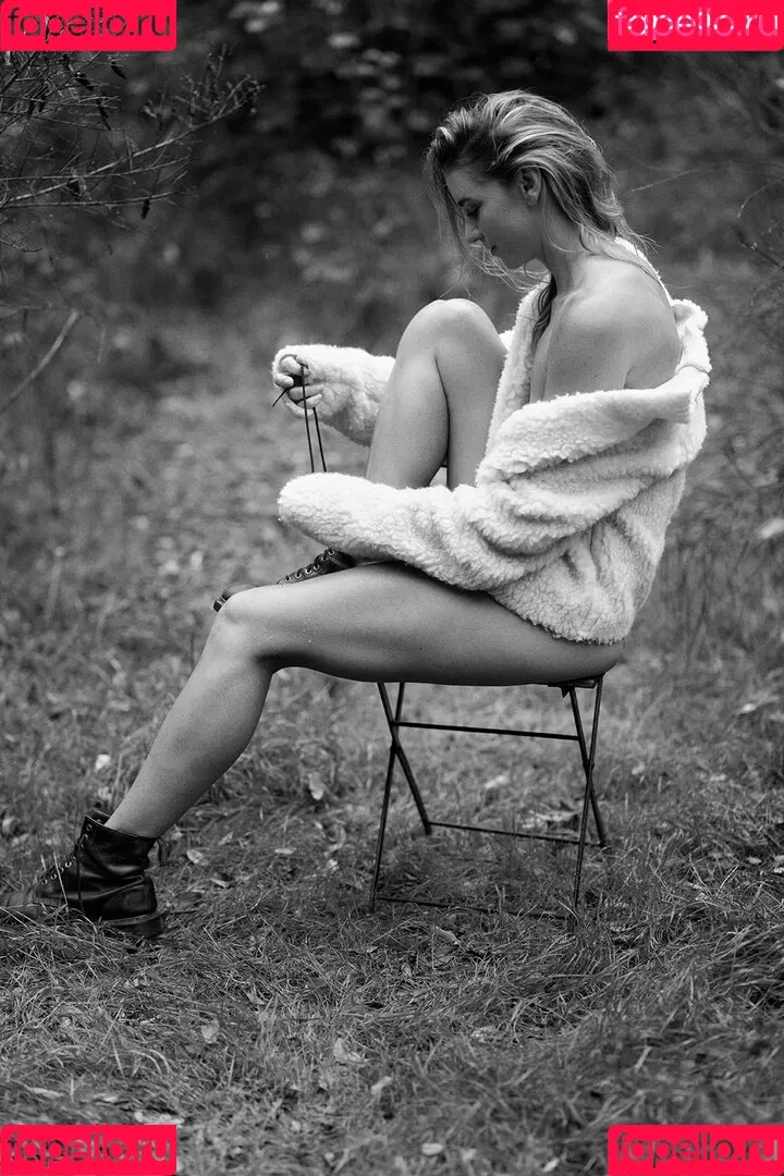 Merel Van Der Wouden Onlyfans Photo Gallery 
