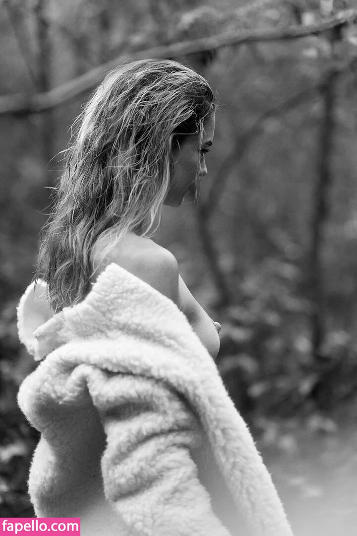 Merel Van Der Wouden Nude Onlyfans Photo 24