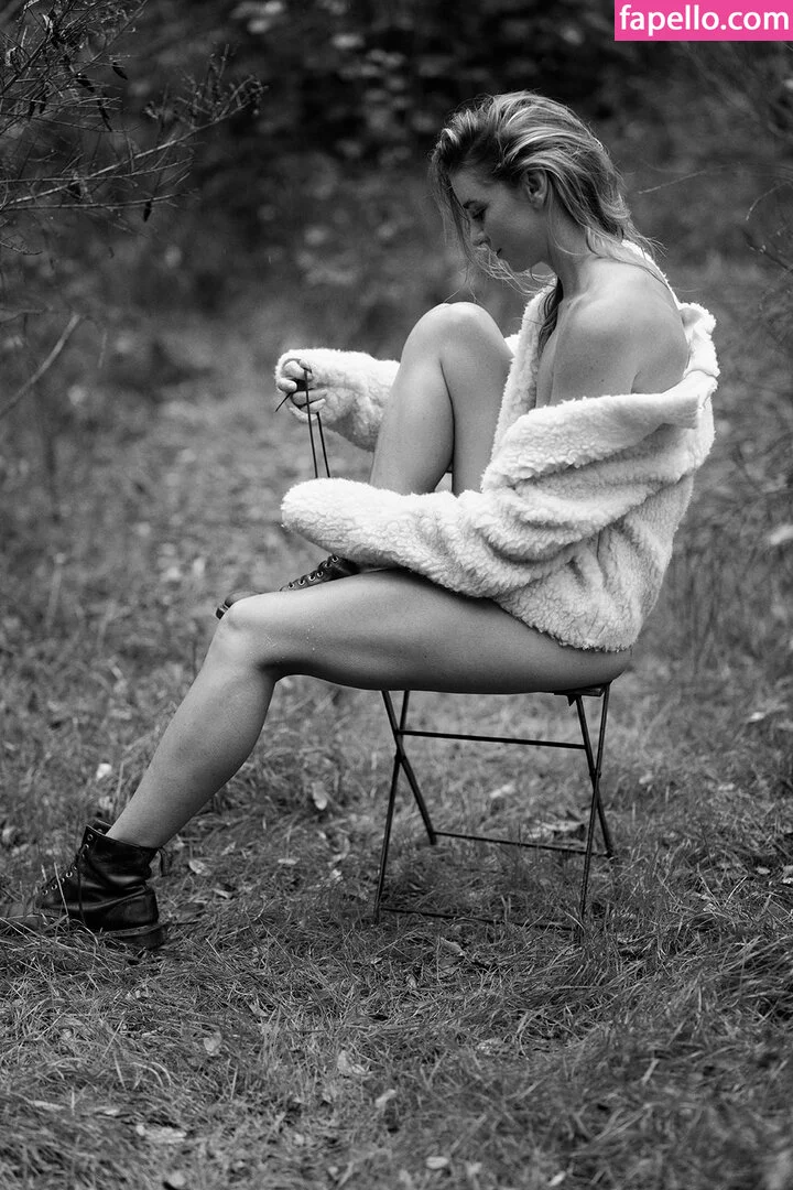 Merel Van Der Wouden Nude Onlyfans Photo 3