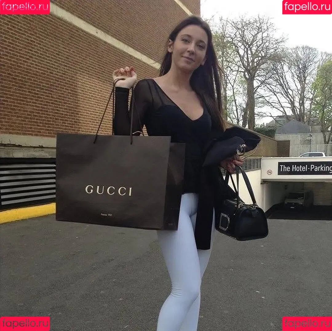 Julie Skyhigh Onlyfans Photo Gallery 