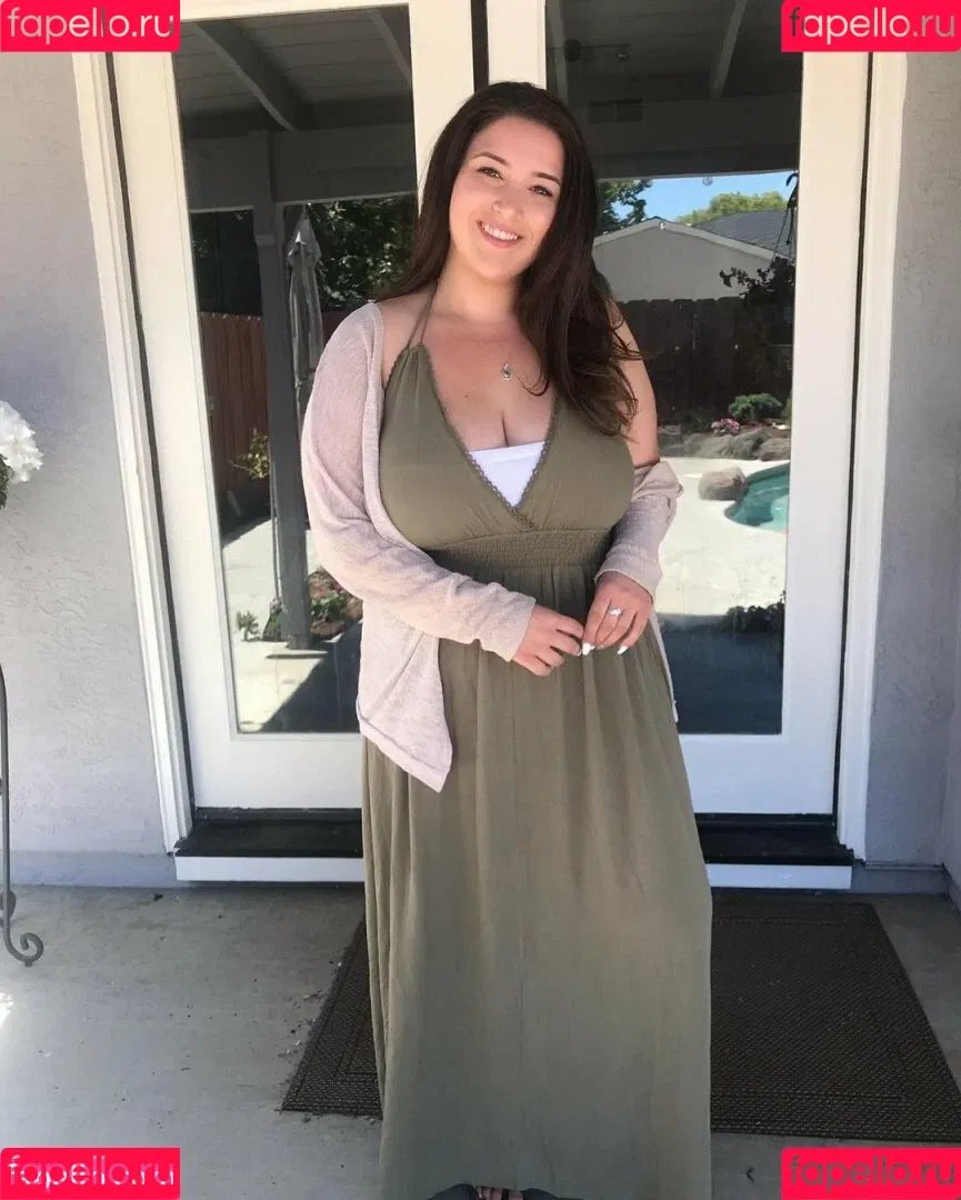 Stephanie Sangster Onlyfans Photo Gallery 