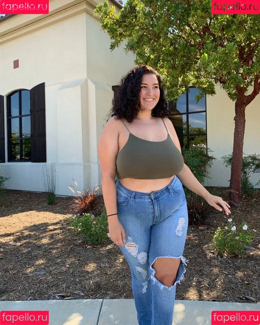 Stephanie Sangster Onlyfans Photo Gallery 