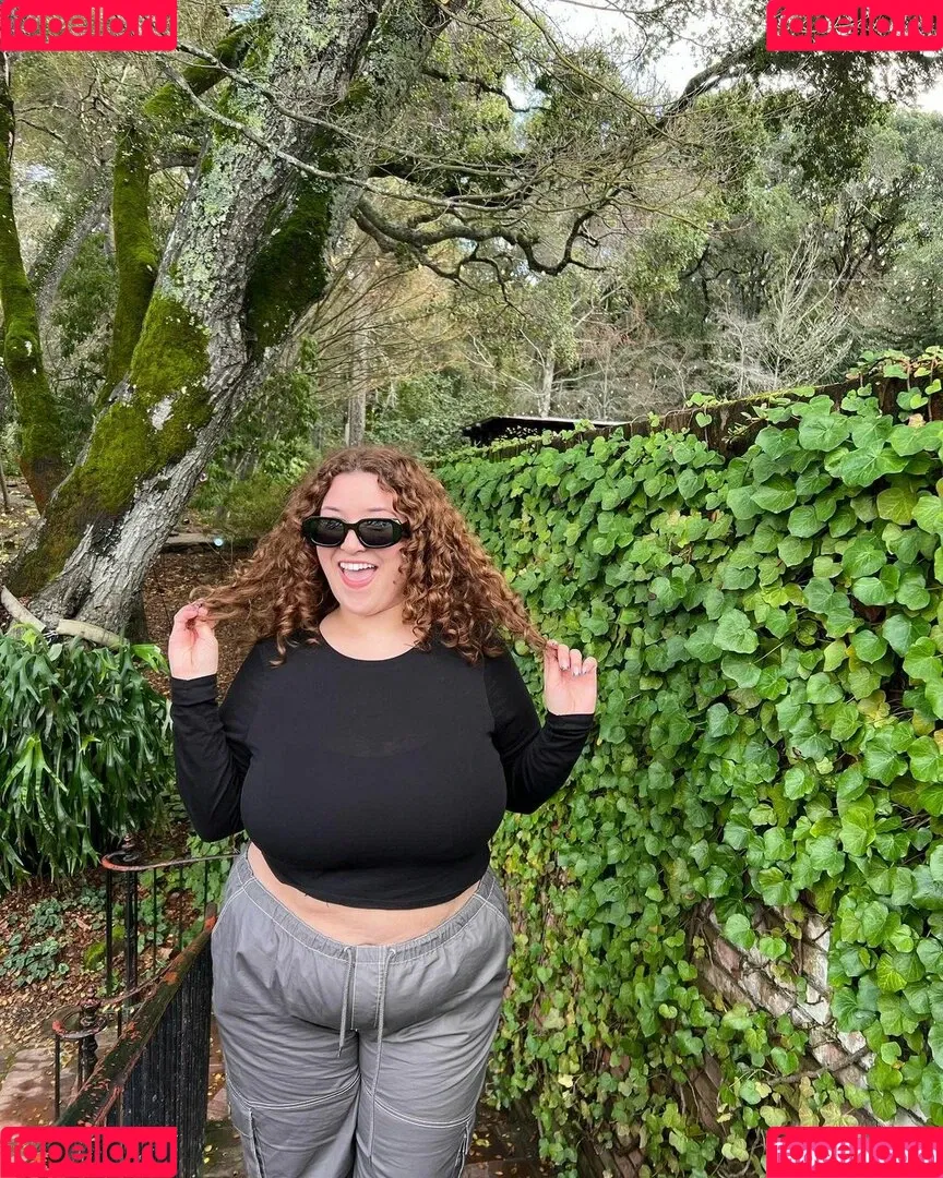 Stephanie Sangster Onlyfans Photo Gallery 