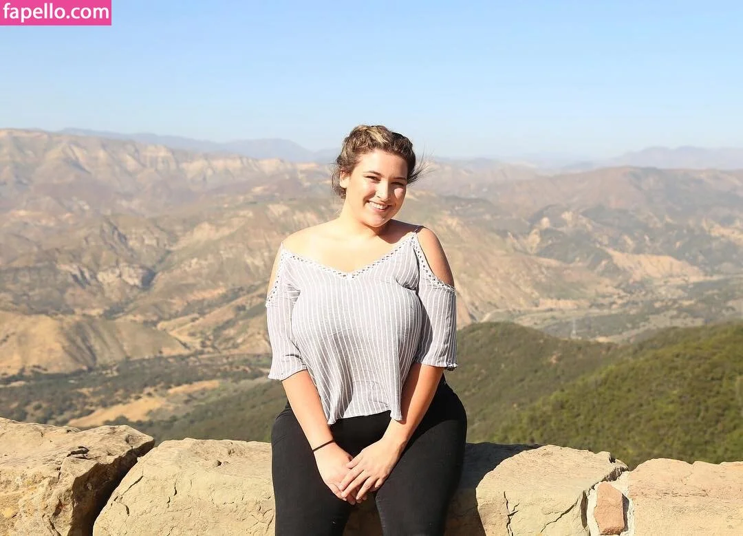 Stephanie Sangster Onlyfans Photo Gallery 