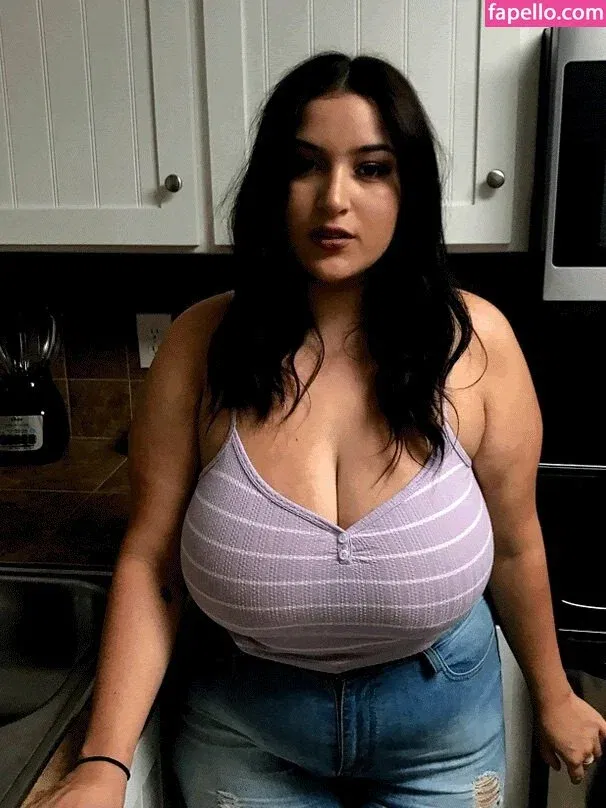 Stephanie Sangster Onlyfans Photo Gallery 